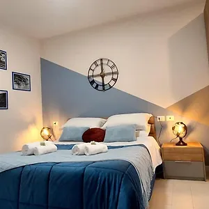  Apartment Light Blue Station