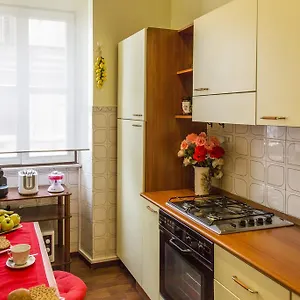  Apartment Termini